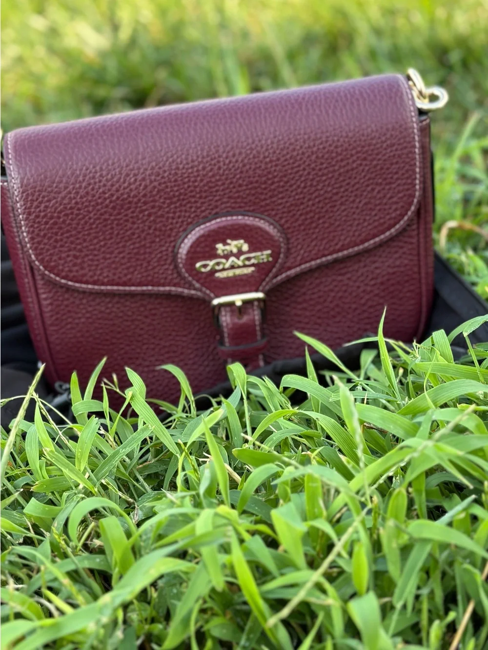 NWOT— Coach Amelia Saddle Bag Crossbody in Merlot Leather